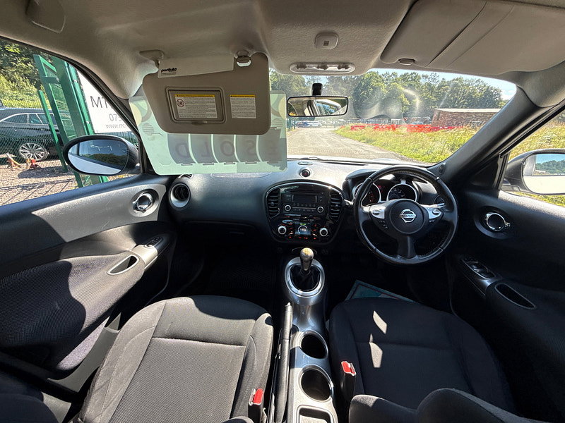 Nissan Juke 1.6 Acenta SUV 5dr Petrol Manual Euro 5 (s/s) (117 ps)
