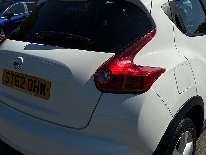 Nissan Juke 1.6 Acenta SUV 5dr Petrol Manual Euro 5 (s/s) (117 ps)