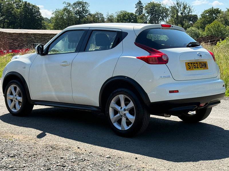 Nissan Juke 1.6 Acenta SUV 5dr Petrol Manual Euro 5 (s/s) (117 ps)