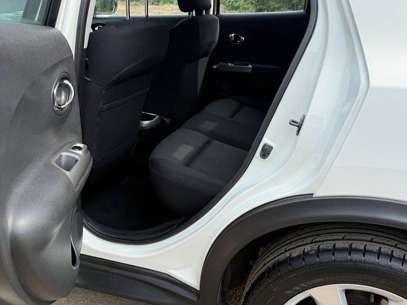 Nissan Juke 1.6 Acenta SUV 5dr Petrol Manual Euro 5 (s/s) (117 ps)