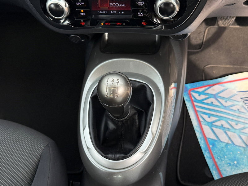 Nissan Juke 1.6 Acenta SUV 5dr Petrol Manual Euro 5 (s/s) (117 ps)