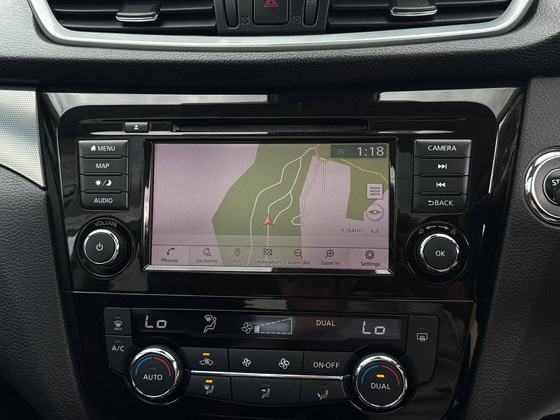 Nissan Qashqai 1.3 DIG-T N-Motion SUV 5dr Petrol Manual Euro 6 (s/s) (140 ps)