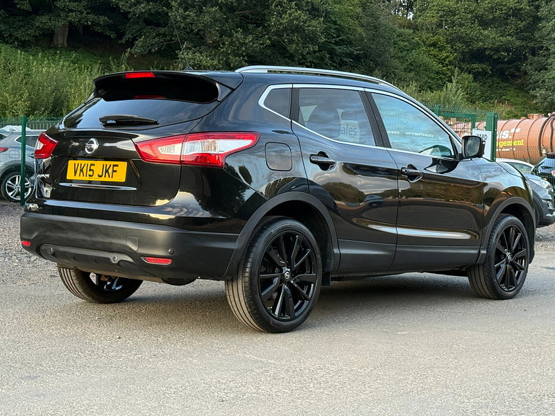 Nissan Qashqai 1.6 dCi Tekna SUV 5dr Diesel Manual 2WD Euro 5 (s/s) (130 ps)