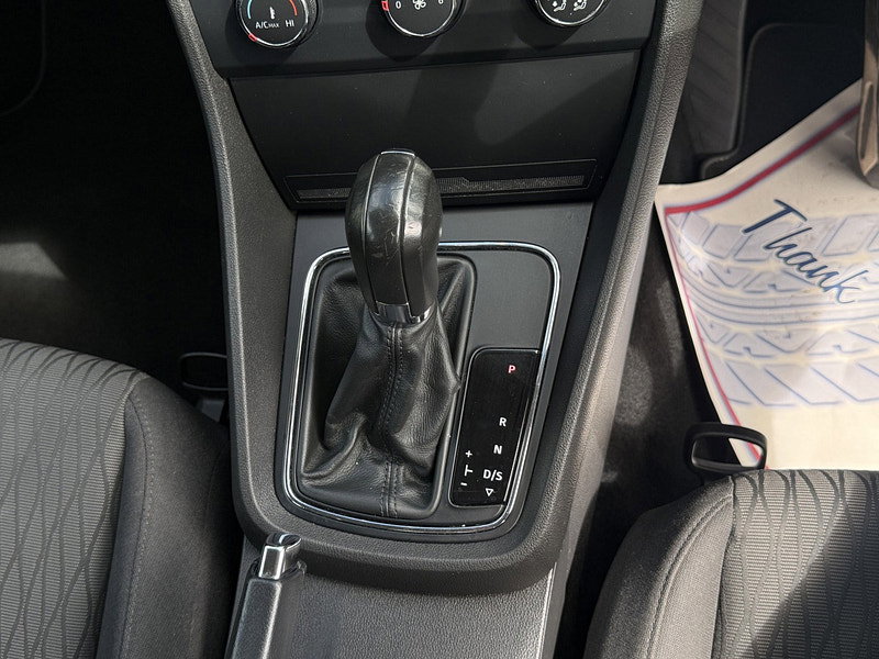 Seat Leon 2.0 TDI CR SE Hatchback 5dr Diesel DSG Euro 5 (s/s) (150 ps)