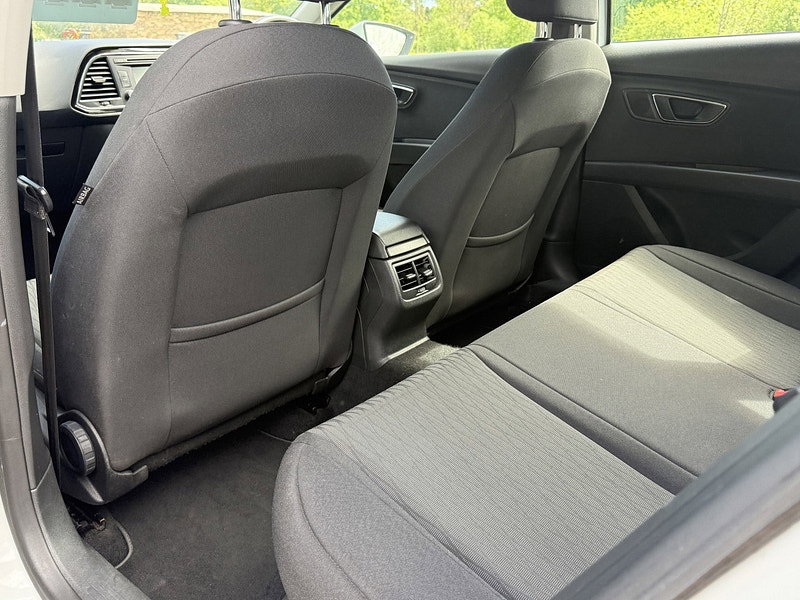 Seat Leon 2.0 TDI CR SE Hatchback 5dr Diesel DSG Euro 5 (s/s) (150 ps)