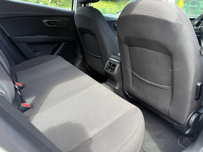 Seat Leon 2.0 TDI CR SE Hatchback 5dr Diesel DSG Euro 5 (s/s) (150 ps)