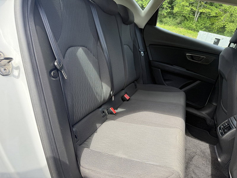 Seat Leon 2.0 TDI CR SE Hatchback 5dr Diesel DSG Euro 5 (s/s) (150 ps)