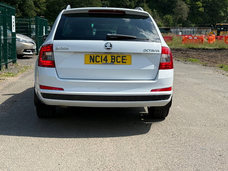 Skoda Octavia 2.0 TDI Black Edition Estate 5dr Diesel Manual Euro 5 (s/s) (150 ps)