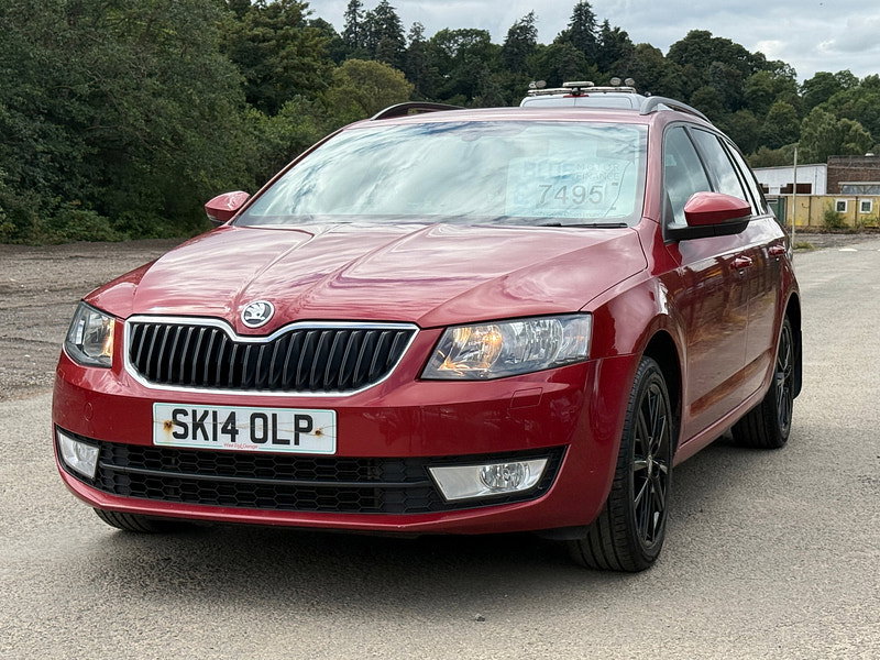 Skoda Octavia 2.0 TDI Elegance Estate 5dr Diesel Manual 4WD Euro 5 (s/s) (150 ps)