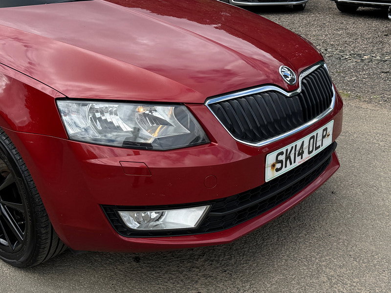 Skoda Octavia 2.0 TDI Elegance Estate 5dr Diesel Manual 4WD Euro 5 (s/s) (150 ps)