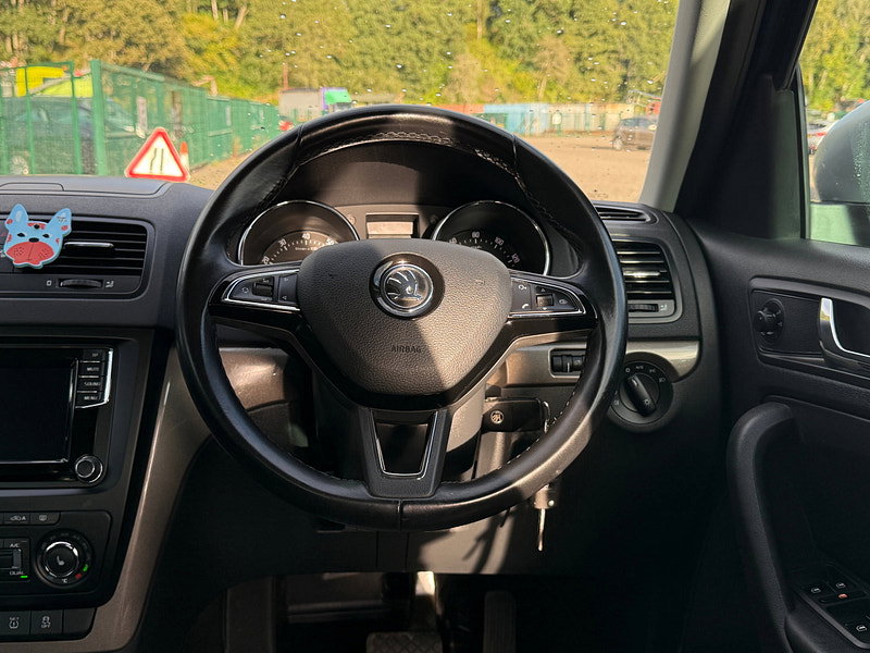 Skoda Yeti 1.2 TSI Elegance SUV 5dr Petrol DSG Euro 5 (105 ps)