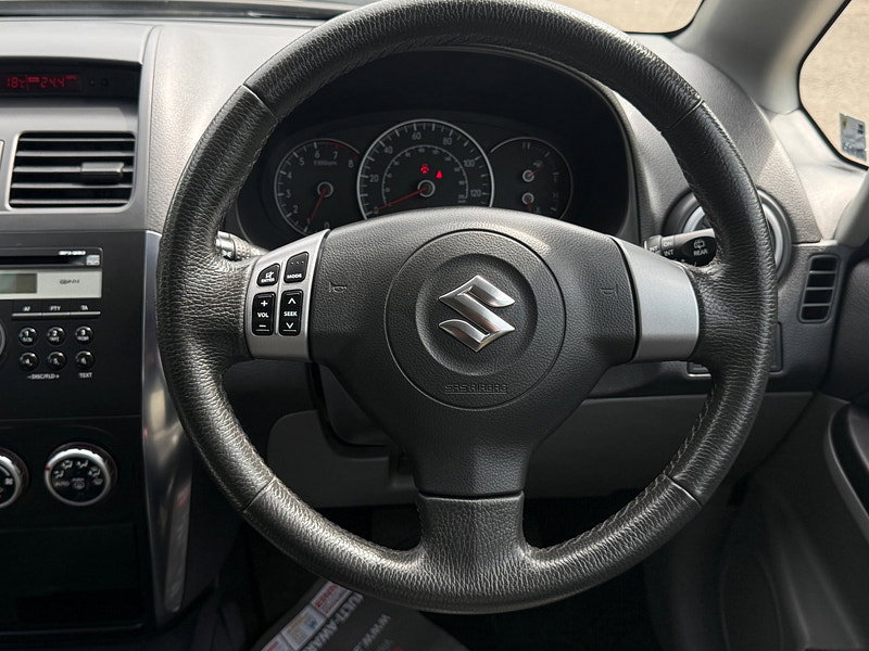 Suzuki SX4 1.6 16V GLX SUV 5dr Petrol Auto Euro 4 (106 ps)