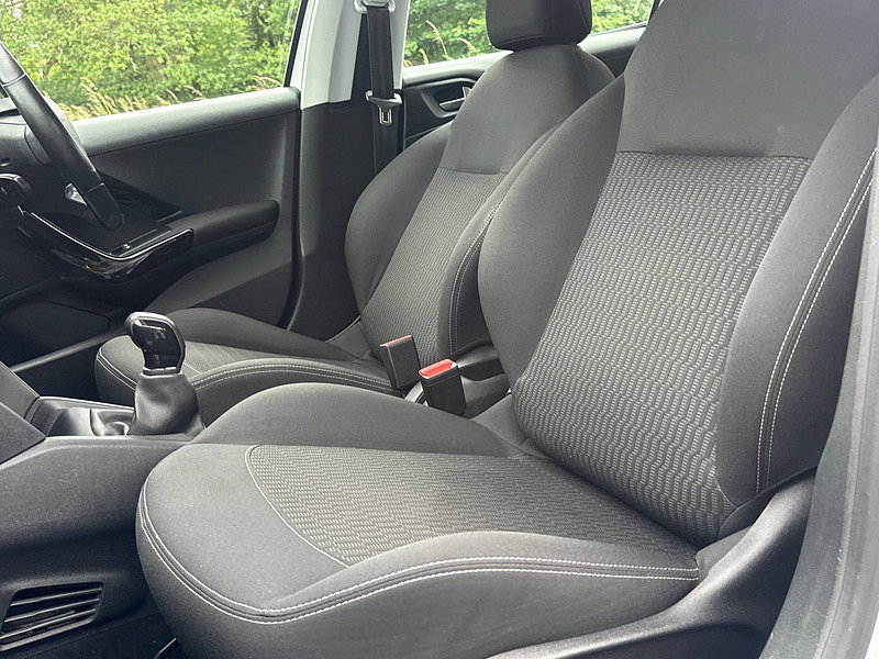 Peugeot 208 1.2 PureTech Active Hatchback 5dr Petrol Manual Euro 6 (82 ps)