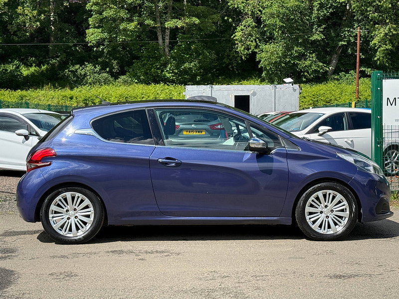 Peugeot 208 1.2 PureTech Allure Hatchback 3dr Petrol Manual Euro 6 (82 ps)