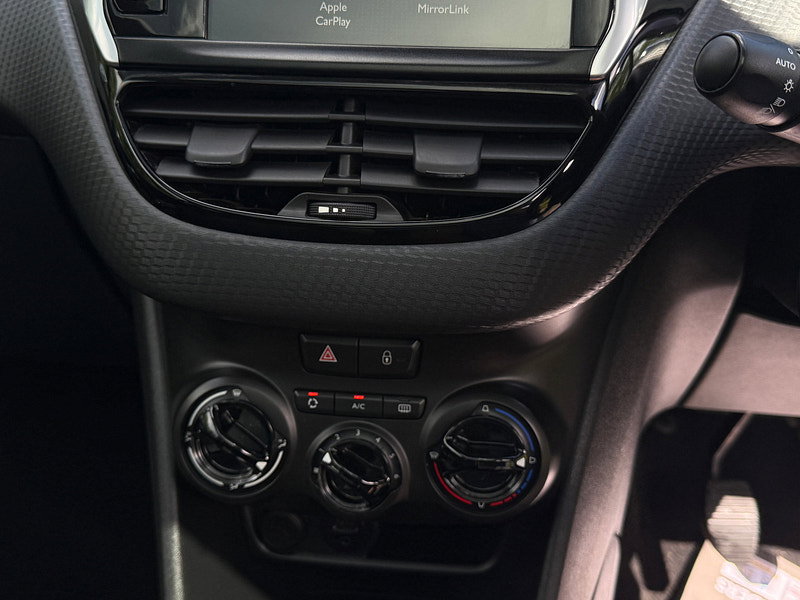 Peugeot 208 1.2 PureTech Allure Hatchback 3dr Petrol Manual Euro 6 (82 ps)