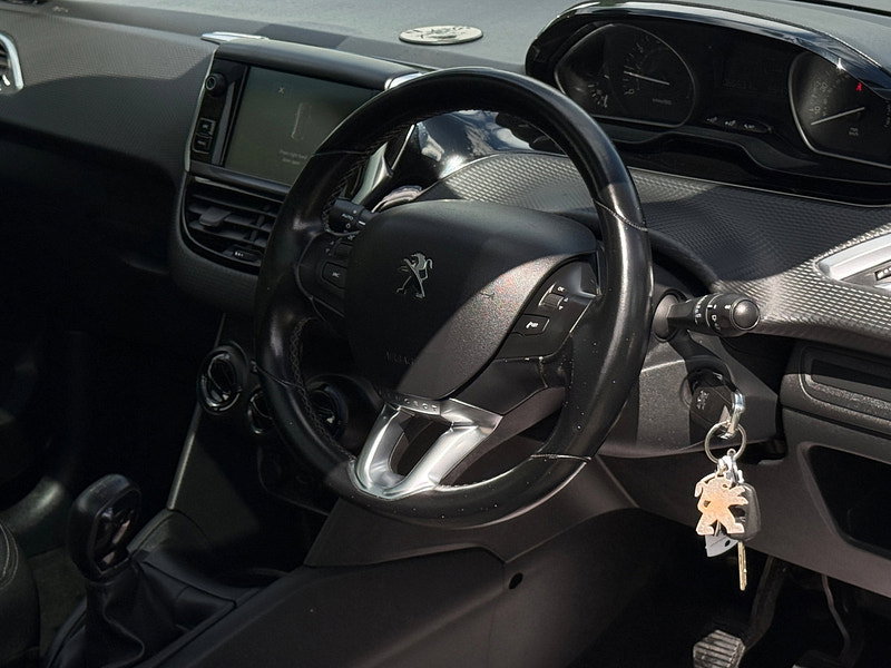 Peugeot 208 1.2 PureTech Allure Hatchback 3dr Petrol Manual Euro 6 (82 ps)