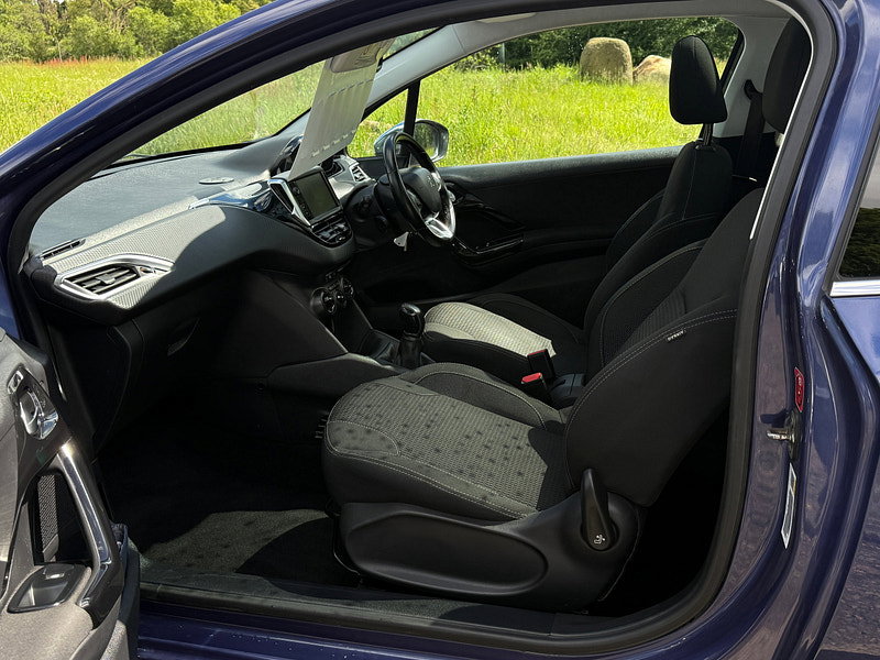 Peugeot 208 1.2 PureTech Allure Hatchback 3dr Petrol Manual Euro 6 (82 ps)