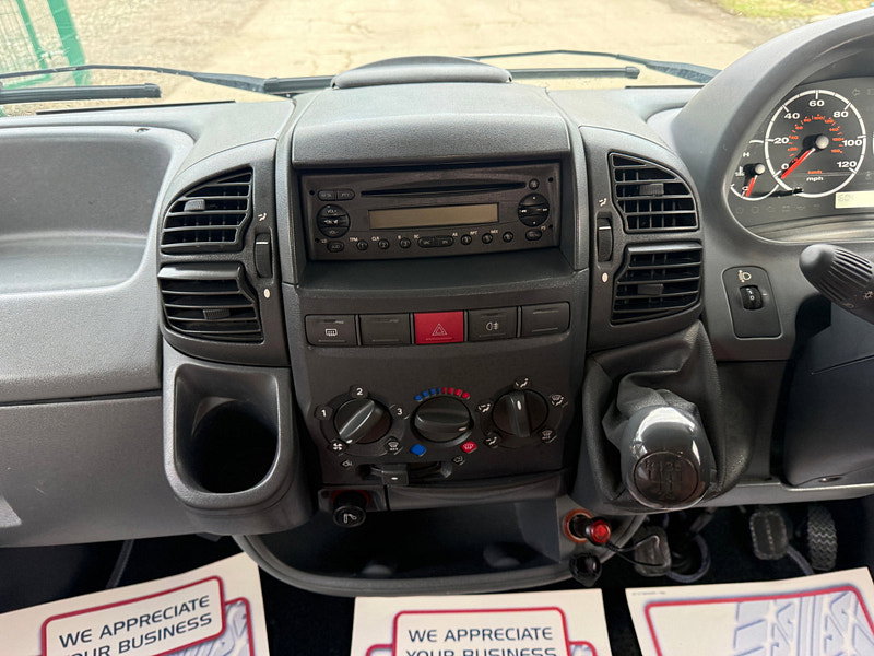 Peugeot Boxer HDI 330 LX MWB C/C