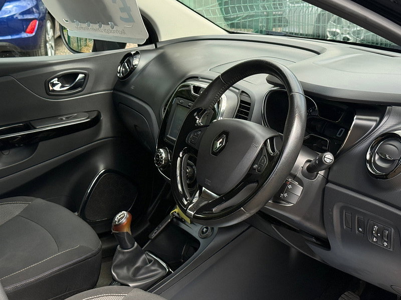 Renault Captur 0.9 TCe ENERGY Dynamique Nav SUV 5dr Petrol Manual Euro 6 (s/s) (90 ps)