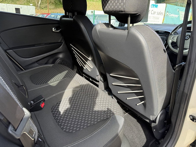 Renault Captur 0.9 TCe ENERGY Dynamique S Nav SUV 5dr Petrol Manual Euro 6 (s/s) (90 ps)