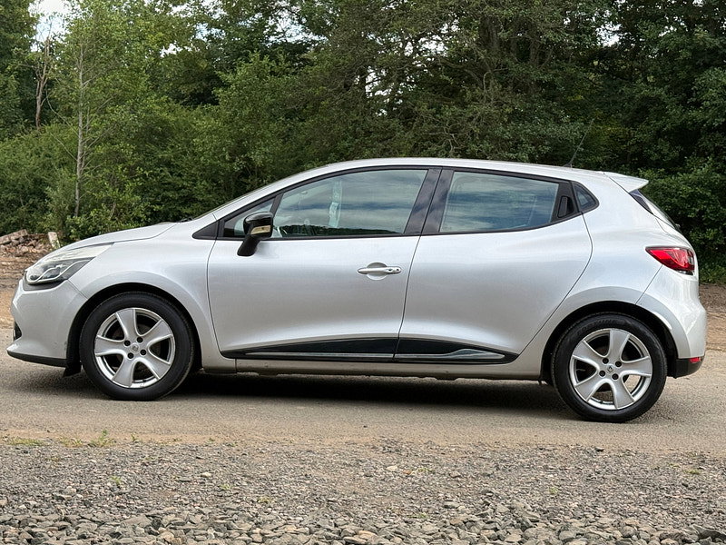Renault Clio 0.9 TCe Dynamique Nav Hatchback 5dr Petrol Manual Euro 6 (s/s) (90 ps)