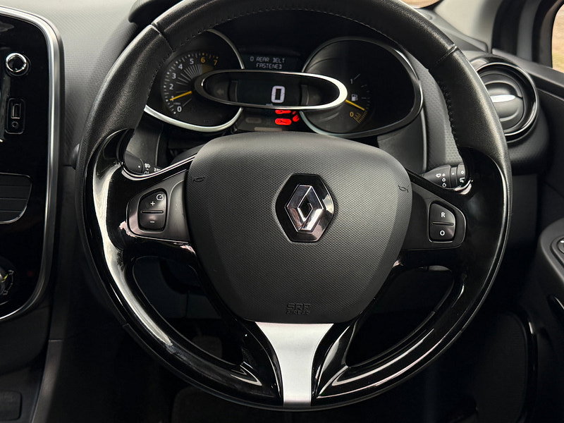 Renault Clio 0.9 TCe Dynamique Nav Hatchback 5dr Petrol Manual Euro 6 (s/s) (90 ps)