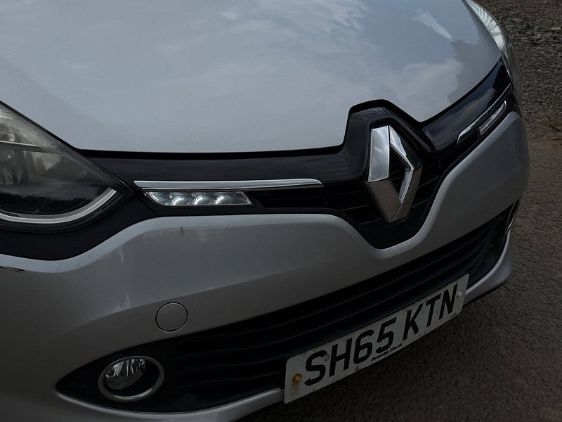 Renault Clio 0.9 TCe Dynamique Nav Hatchback 5dr Petrol Manual Euro 6 (s/s) (90 ps)
