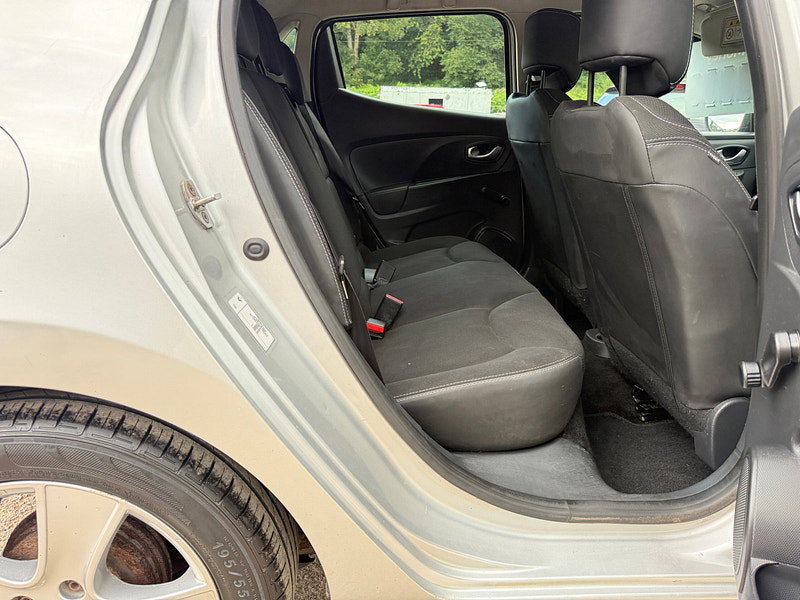 Renault Clio 0.9 TCe Dynamique Nav Hatchback 5dr Petrol Manual Euro 6 (s/s) (90 ps)