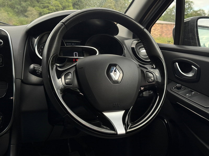 Renault Clio 0.9 TCe Dynamique Nav Hatchback 5dr Petrol Manual Euro 6 (s/s) (90 ps)