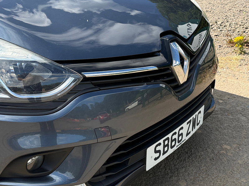 Renault Clio 1.2 16V Dynamique Nav Hatchback 5dr Petrol Manual Euro 6 (75 ps)