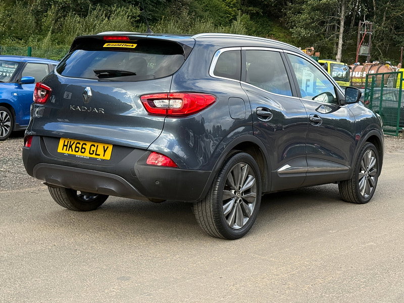 Renault Kadjar 1.6 dCi Signature Nav SUV 5dr Diesel Manual Euro 6 (s/s) (130 ps)