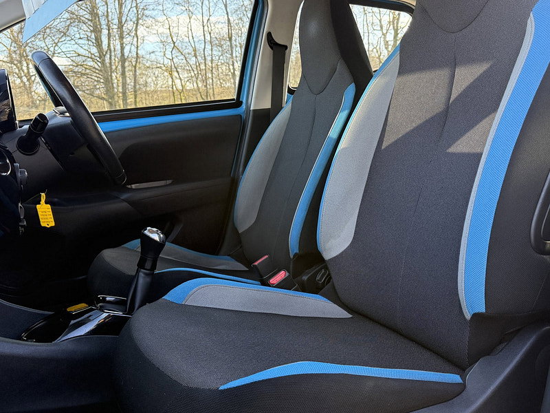 Toyota Aygo 1.0 VVT-i x-cite Hatchback 5dr Petrol Manual Euro 6 (68 ps)
