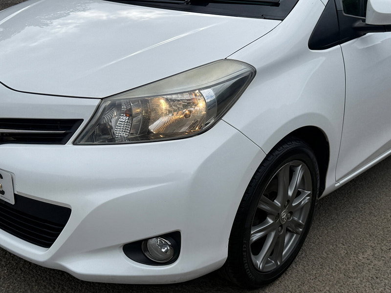 Toyota Yaris 1.33 Dual VVT-i SR Hatchback 5dr Petrol Manual Euro 5 (101 ps)