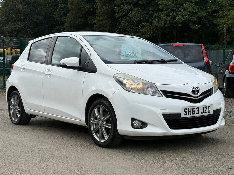 Toyota Yaris 1.33 Dual VVT-i SR Hatchback 5dr Petrol Manual Euro 5 (101 ps)