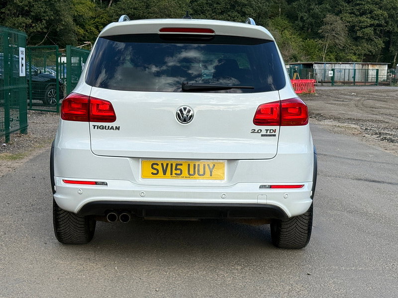 Volkswagen Tiguan 2.0 TDI BlueMotion Tech R-Line SUV 5dr Diesel DSG 4WD Euro 5 (s/s) (Nav) (177 ps)