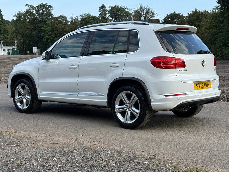Volkswagen Tiguan 2.0 TDI BlueMotion Tech R-Line SUV 5dr Diesel DSG 4WD Euro 5 (s/s) (Nav) (177 ps)