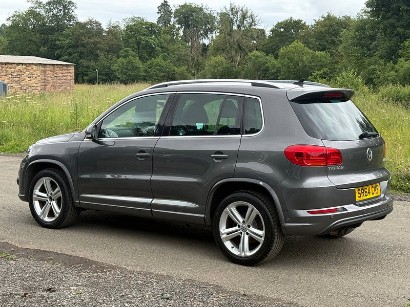 Volkswagen Tiguan 2.0 TDI BlueMotion Tech R-Line SUV 5dr Diesel Manual 4WD Euro 5 (s/s) (Nav) (140 ps)