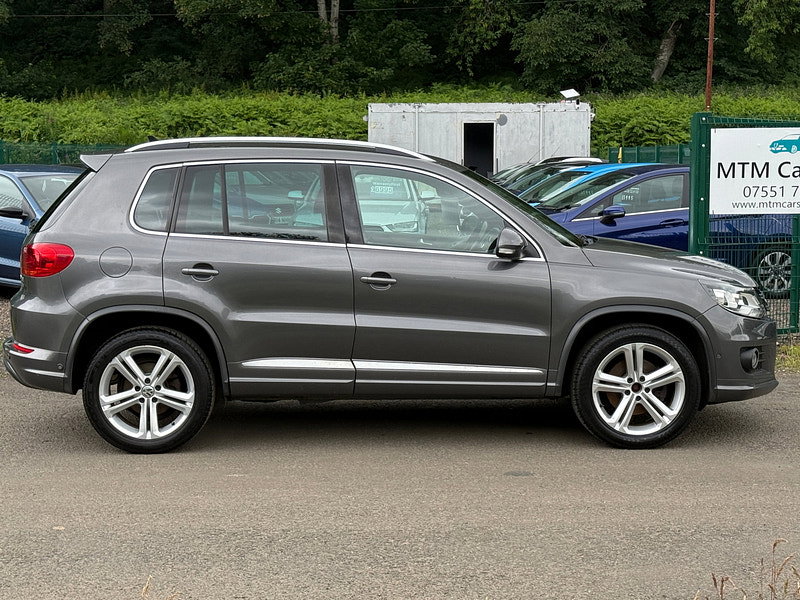 Volkswagen Tiguan 2.0 TDI BlueMotion Tech R-Line SUV 5dr Diesel Manual 4WD Euro 5 (s/s) (Nav) (140 ps)