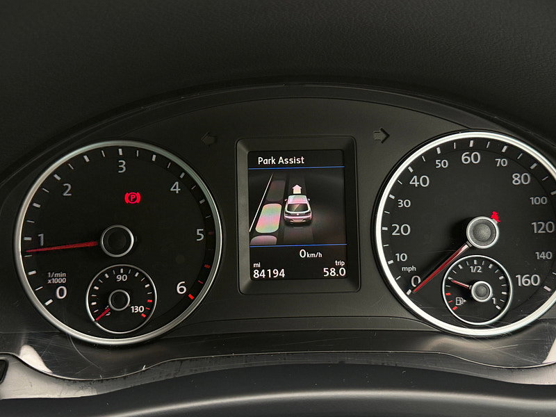 Volkswagen Tiguan 2.0 TDI BlueMotion Tech R-Line SUV 5dr Diesel Manual 4WD Euro 5 (s/s) (Nav) (140 ps)