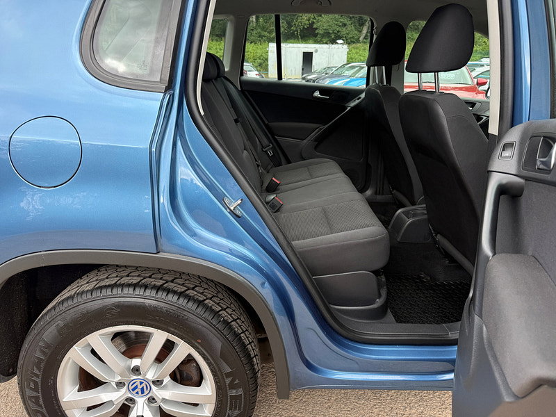 Volkswagen Tiguan 2.0 TDI BlueMotion Tech S SUV 5dr Diesel Manual 2WD Euro 5 (s/s) (140 ps)