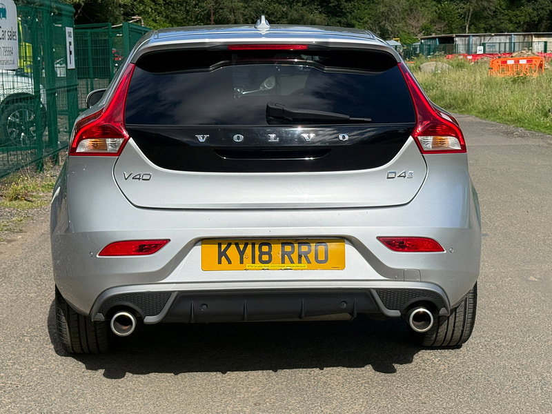 Volvo V40 2.0 D4 R-Design Pro Hatchback 5dr Diesel Manual Euro 6 (s/s) (190 ps)