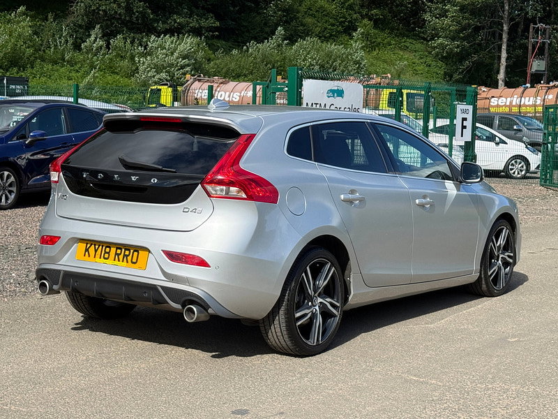 Volvo V40 2.0 D4 R-Design Pro Hatchback 5dr Diesel Manual Euro 6 (s/s) (190 ps)