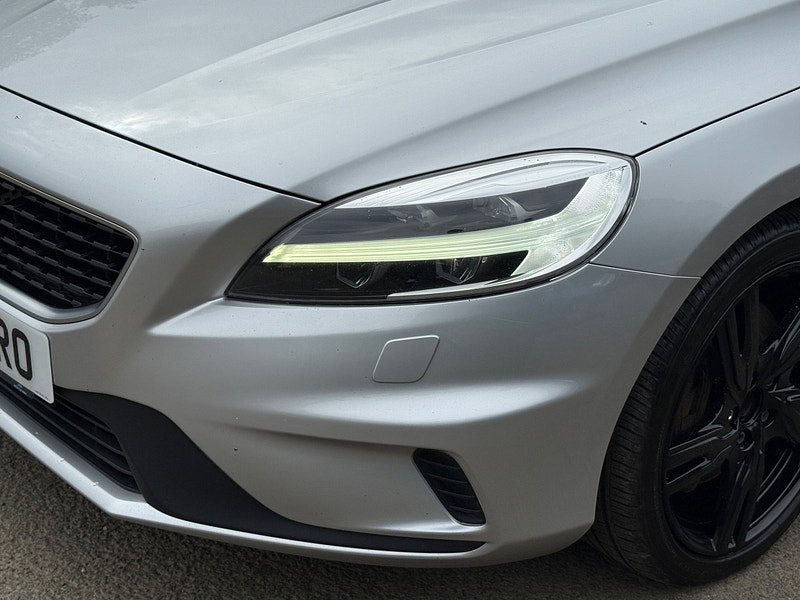 Volvo V40 2.0 D4 R-Design Pro Hatchback 5dr Diesel Manual Euro 6 (s/s) (190 ps)