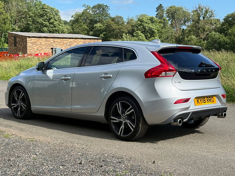 Volvo V40 2.0 D4 R-Design Pro Hatchback 5dr Diesel Manual Euro 6 (s/s) (190 ps)