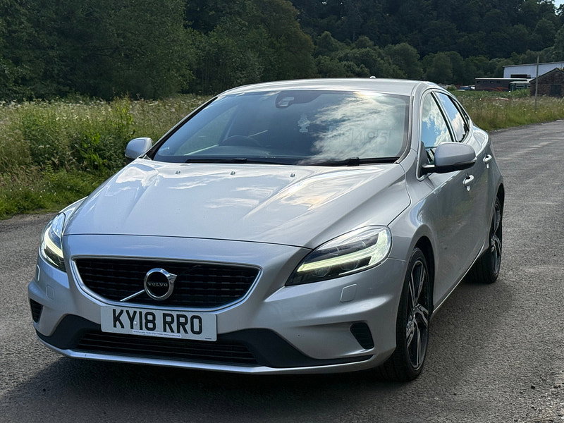 Volvo V40 2.0 D4 R-Design Pro Hatchback 5dr Diesel Manual Euro 6 (s/s) (190 ps)
