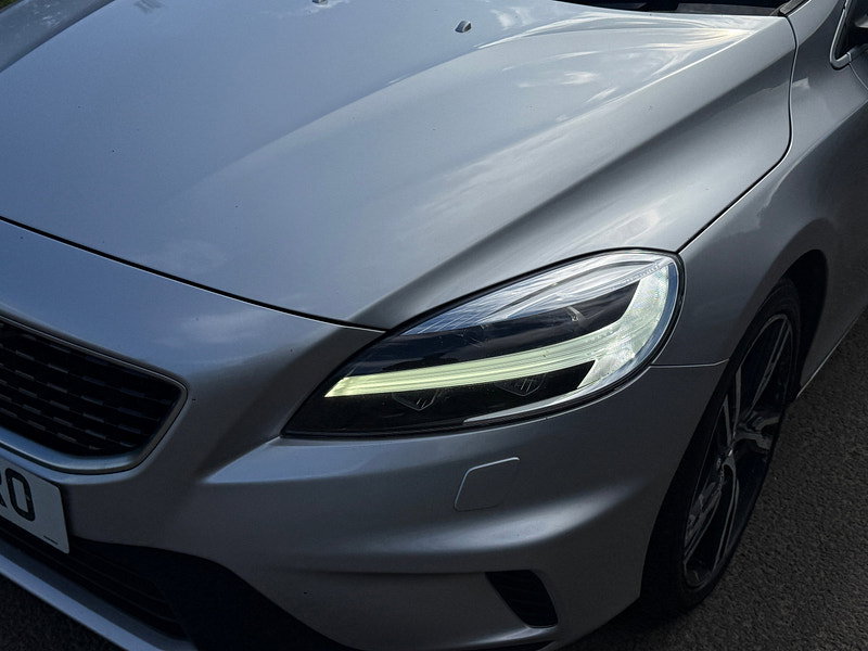 Volvo V40 2.0 D4 R-Design Pro Hatchback 5dr Diesel Manual Euro 6 (s/s) (190 ps)