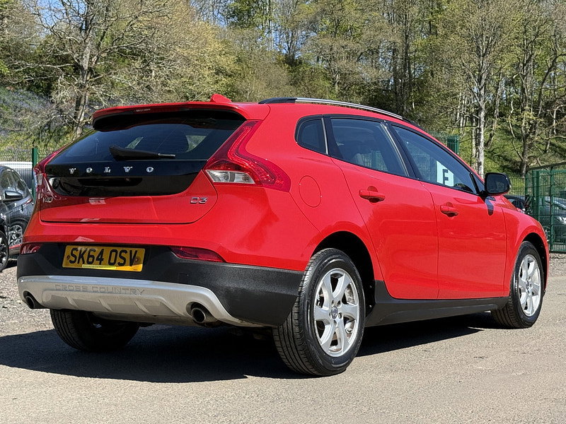 Volvo V40 Cross Country 2.0 D3 SE Hatchback 5dr Diesel Manual Euro 5 (s/s) (150 ps)