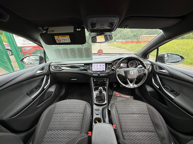 Vauxhall Astra 1.6 CDTi BlueInjection SRi Nav Sports Tourer 5dr Diesel Manual Euro 6 (s/s) (136 ps)