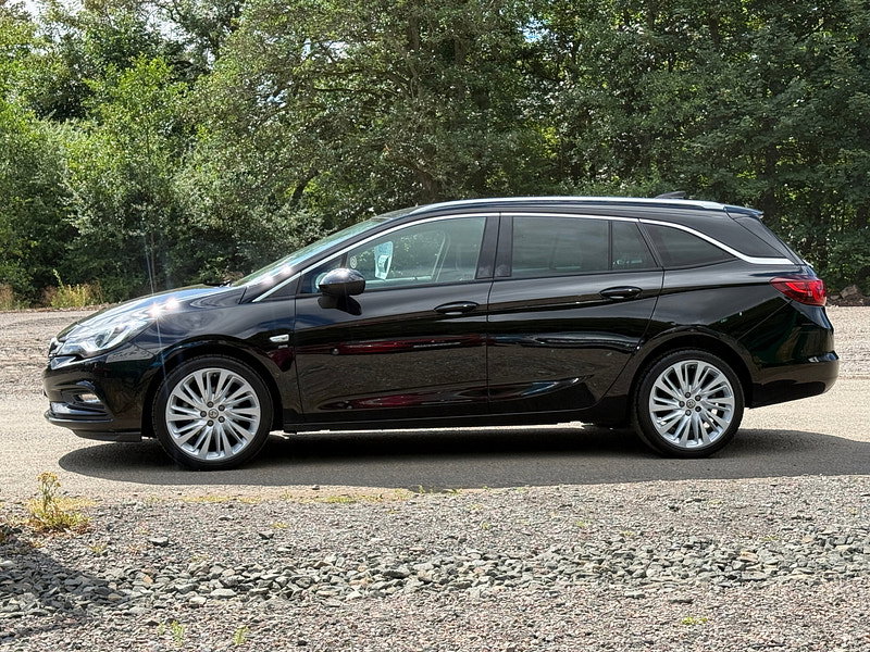 Vauxhall Astra 1.6 CDTi BlueInjection SRi Nav Sports Tourer 5dr Diesel Manual Euro 6 (s/s) (136 ps)