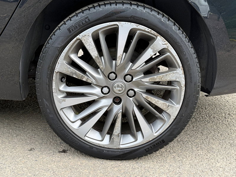 Vauxhall Astra 1.6 CDTi BlueInjection SRi Nav Sports Tourer 5dr Diesel Manual Euro 6 (s/s) (136 ps)